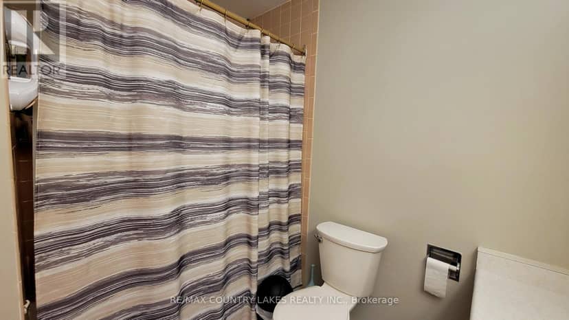 3 - 4 Paradise Boulevard — photo 17 of 26