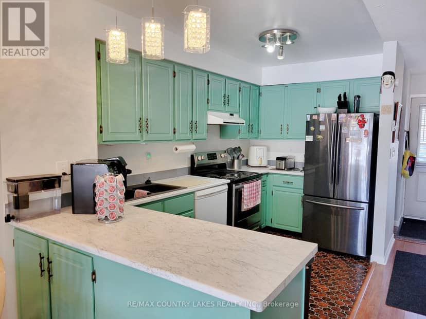 3 - 4 Paradise Boulevard — photo 9 of 26