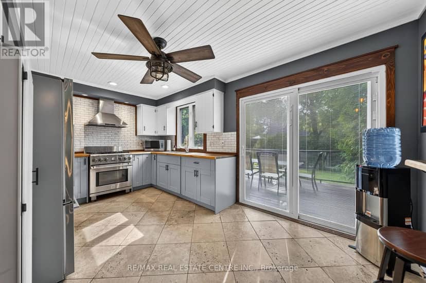 4905 Mapleview Crescent — photo 17 of 40