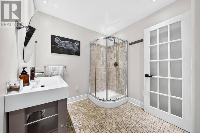 4905 Mapleview Crescent — photo 25 of 40
