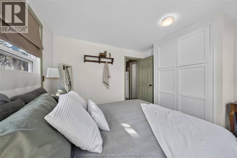 45 Oxley DRIVE — photo 14 of 40