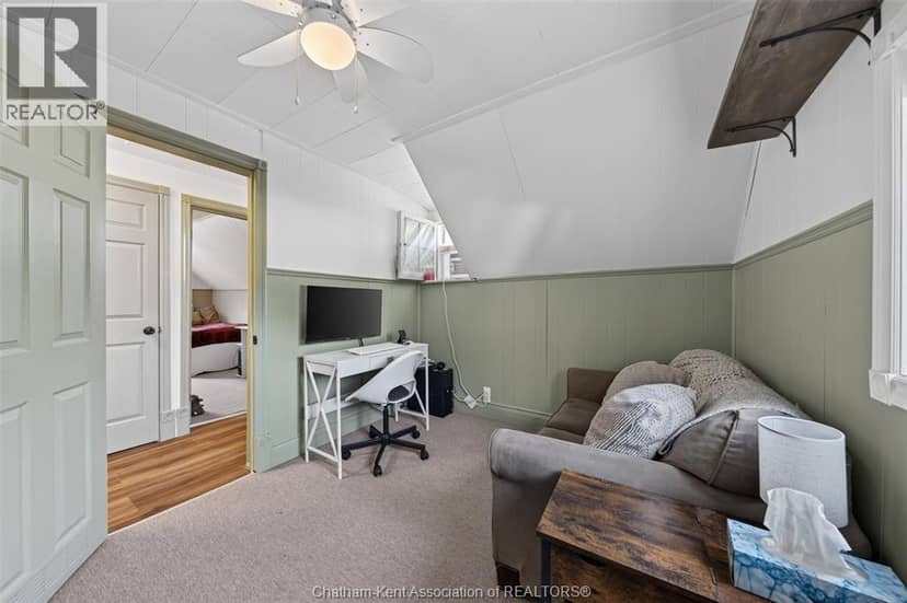 45 Oxley DRIVE — photo 23 of 40