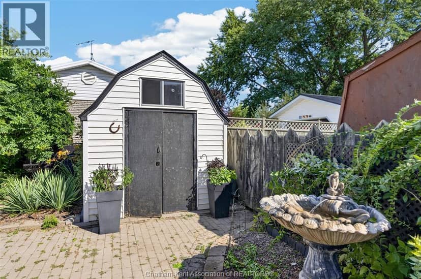 45 Oxley DRIVE — photo 37 of 40