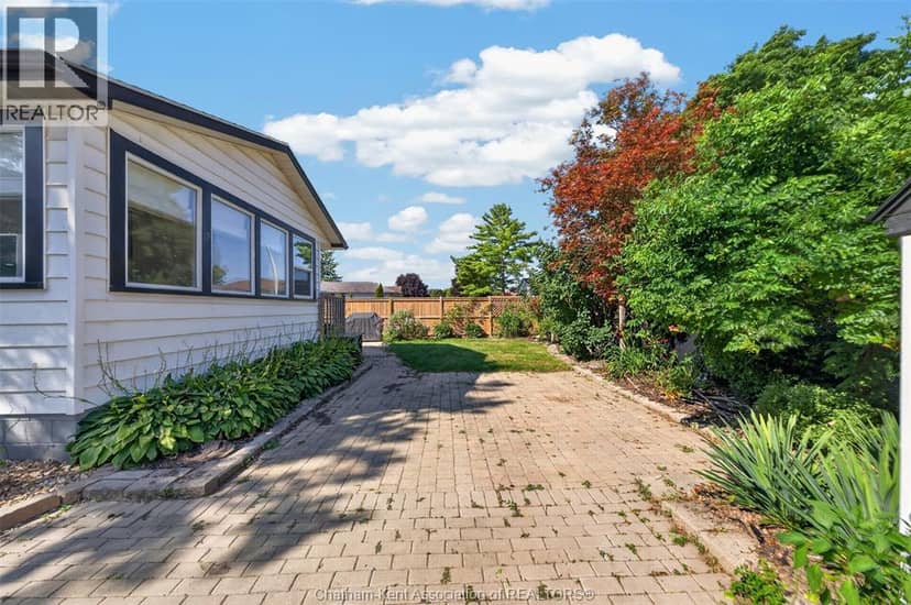 45 Oxley DRIVE — photo 38 of 40