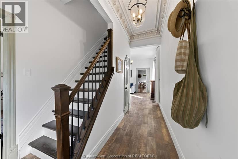 45 Oxley DRIVE — photo 4 of 40