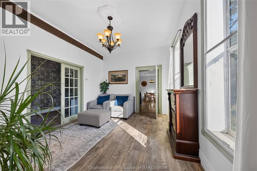 45 Oxley DRIVE — photo 8 of 40