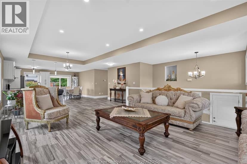 1267 Eastlawn Avenue — photo 10 of 40