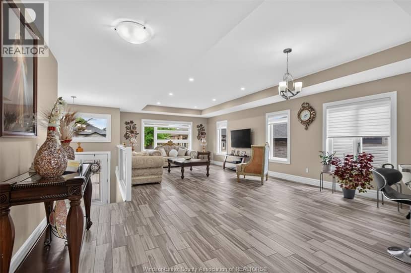 1267 Eastlawn Avenue — photo 12 of 40