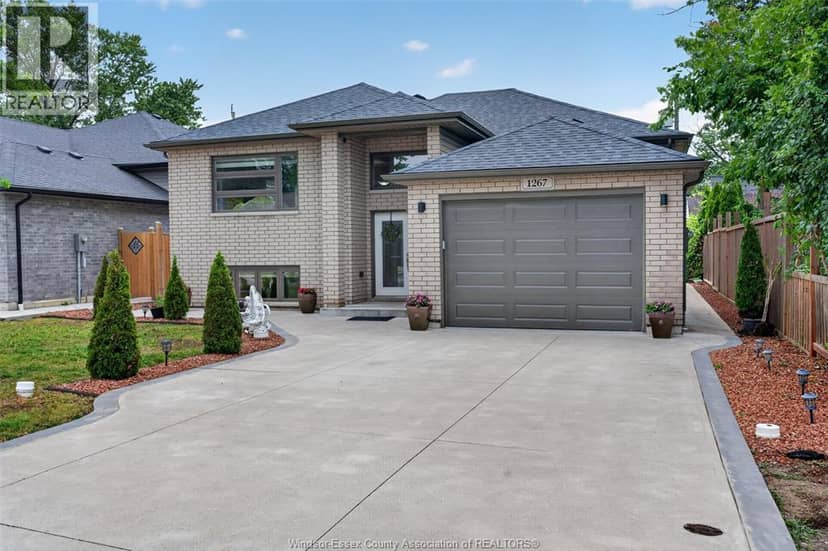 1267 Eastlawn Avenue — photo 2 of 40