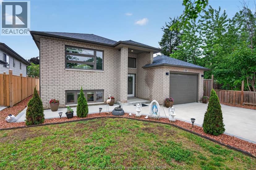 1267 Eastlawn Avenue — photo 3 of 40