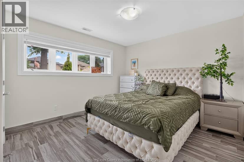 1267 Eastlawn Avenue — photo 35 of 40