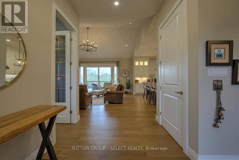 276 Hazelton Lane — photo 11 of 40
