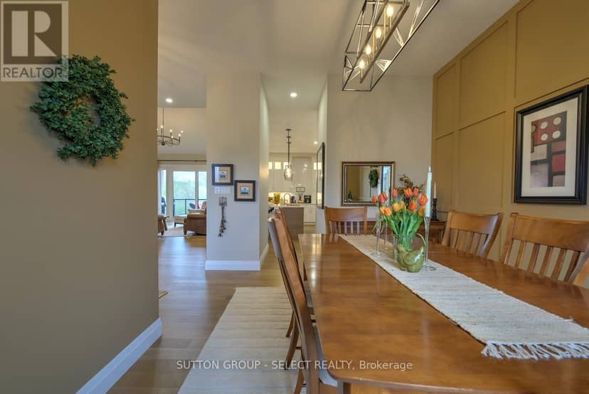276 Hazelton Lane — photo 14 of 40