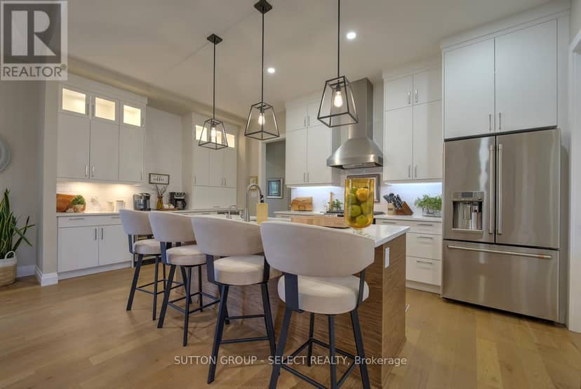276 Hazelton Lane — photo 16 of 40