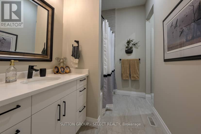 276 Hazelton Lane — photo 25 of 40