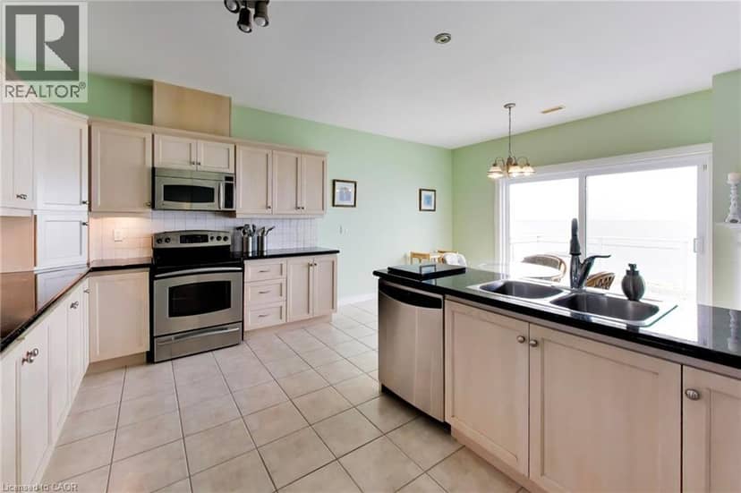484 MILLEN Road Unit# 6 — photo 14 of 40