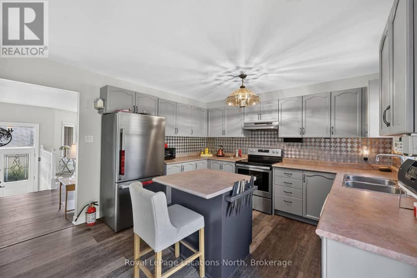 66 Royal Beech Drive — photo 12 of 39