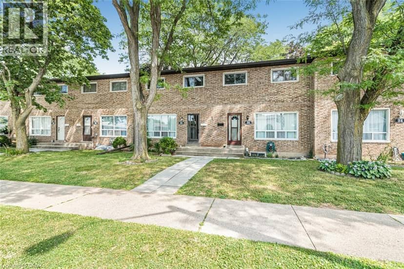 28 RIVERDALE Drive — photo 2 of 20
