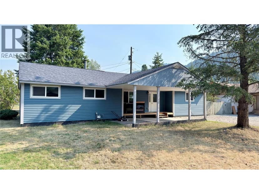 503 Woodgreen Crescent, Greenwood