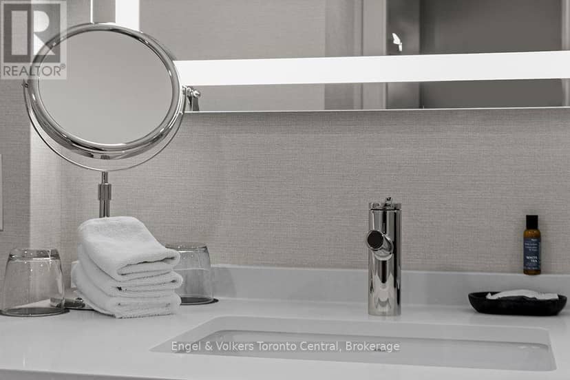 176 - 220 Gord Canning Drive — photo 33 of 40