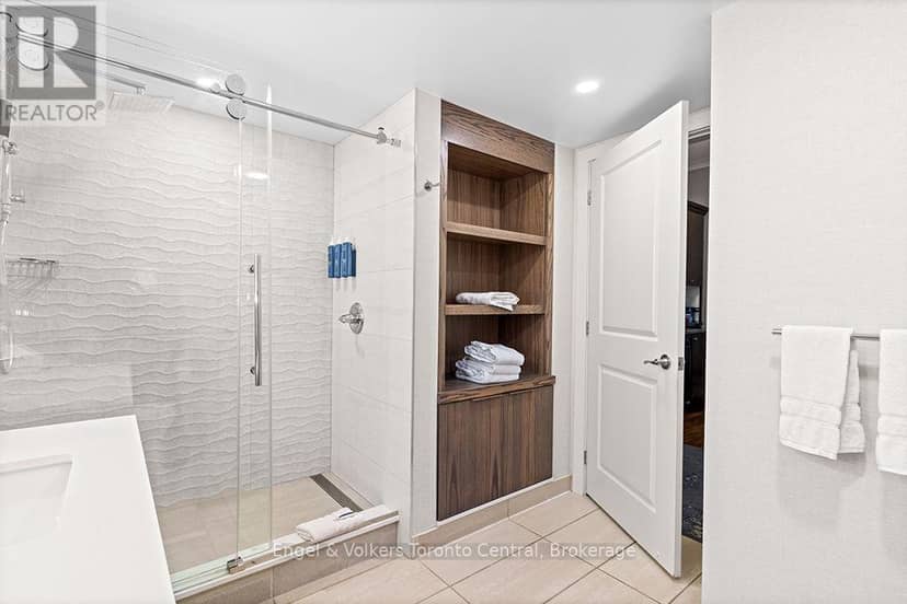 176 - 220 Gord Canning Drive — photo 34 of 40