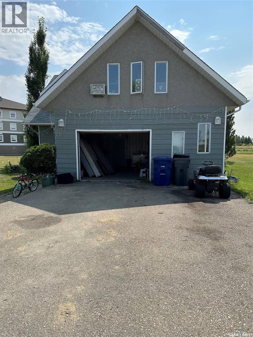 108 Lundy PLACE, Stoughton, photo 2