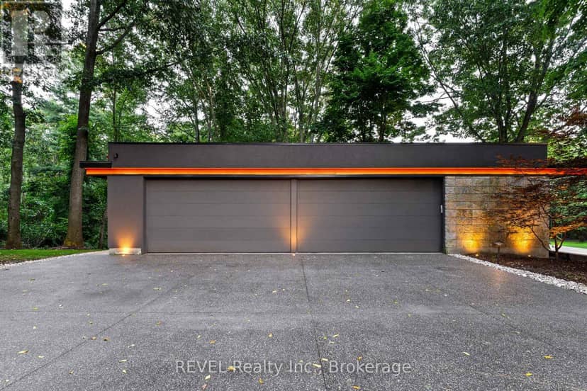 250 Canboro Road — photo 9 of 40