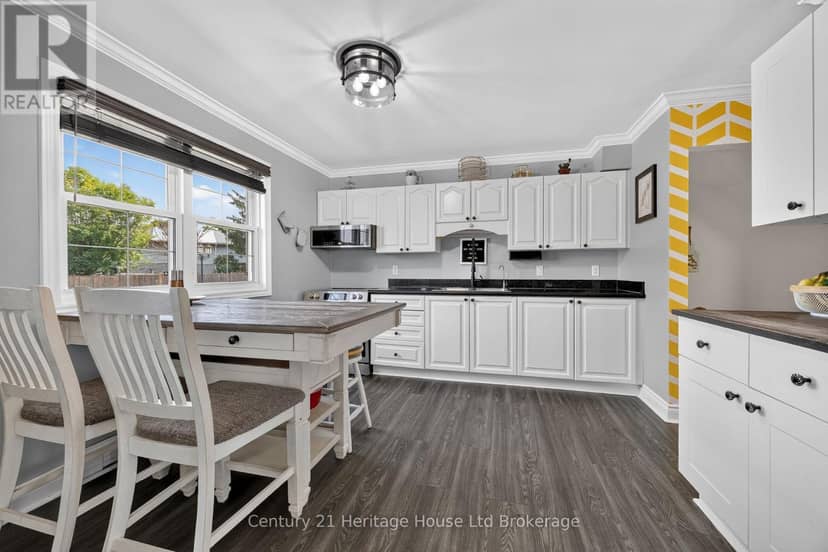 7 - 43 Blandford Street — photo 10 of 32
