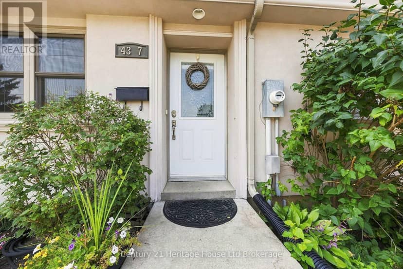 7 - 43 Blandford Street — photo 3 of 32