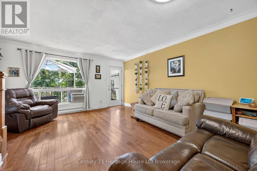7 - 43 Blandford Street — photo 4 of 32