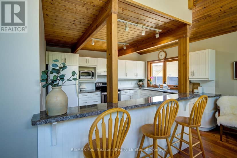 141 Jozo Weider Boulevard — photo 26 of 40