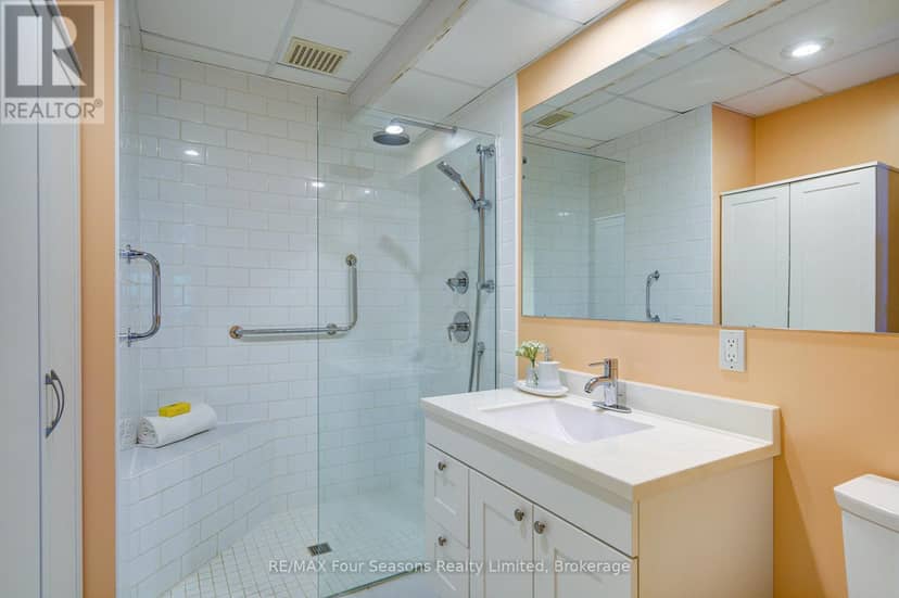 141 Jozo Weider Boulevard — photo 35 of 40