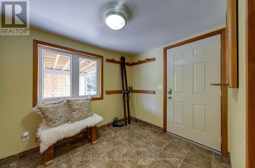 141 Jozo Weider Boulevard — photo 4 of 40