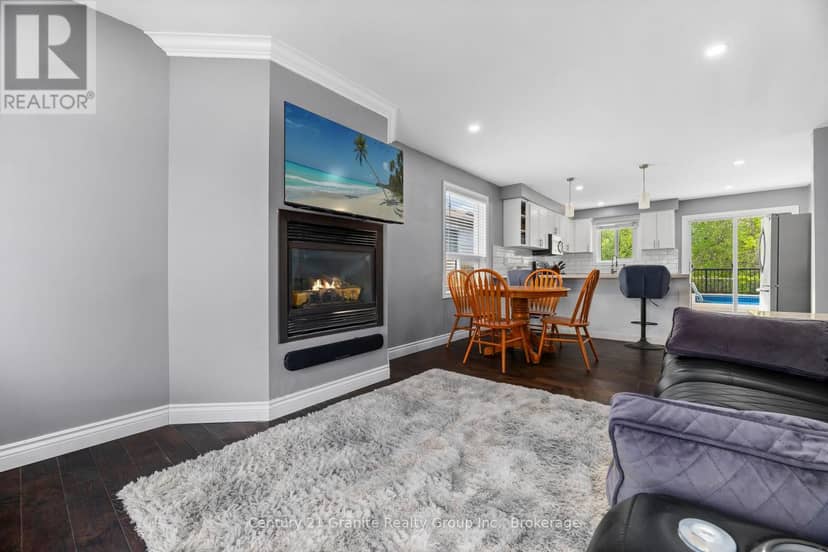 692 Ewing Street — photo 7 of 37