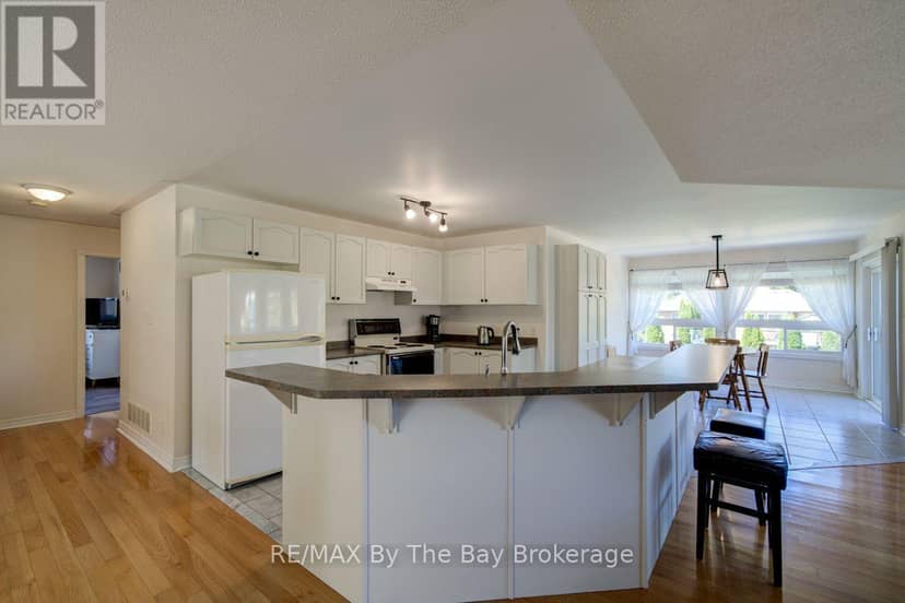 420 Ramblewood Drive — photo 10 of 40