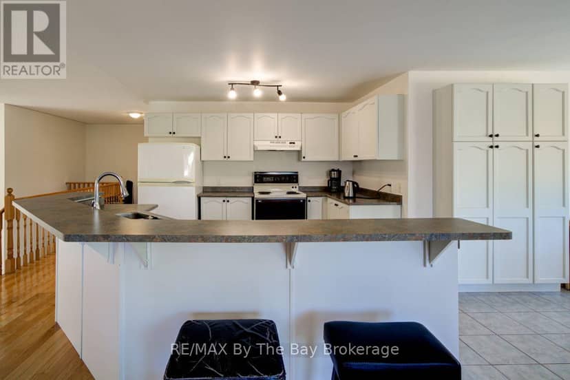 420 Ramblewood Drive — photo 11 of 40