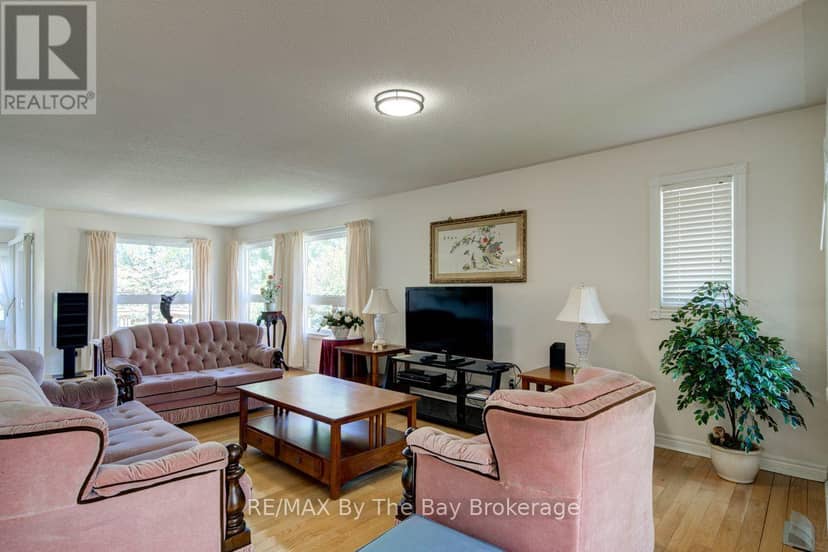 420 Ramblewood Drive — photo 8 of 40