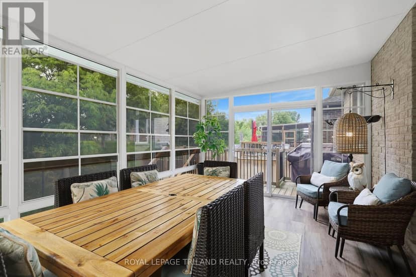 57 Caverhill Crescent — photo 30 of 40