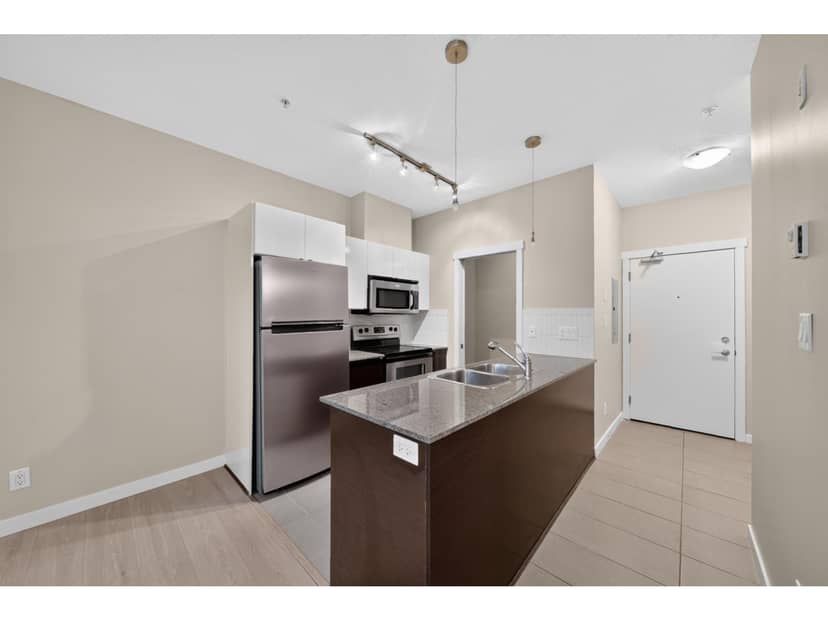 222 13733 107A AVENUE, Surrey, photo 8