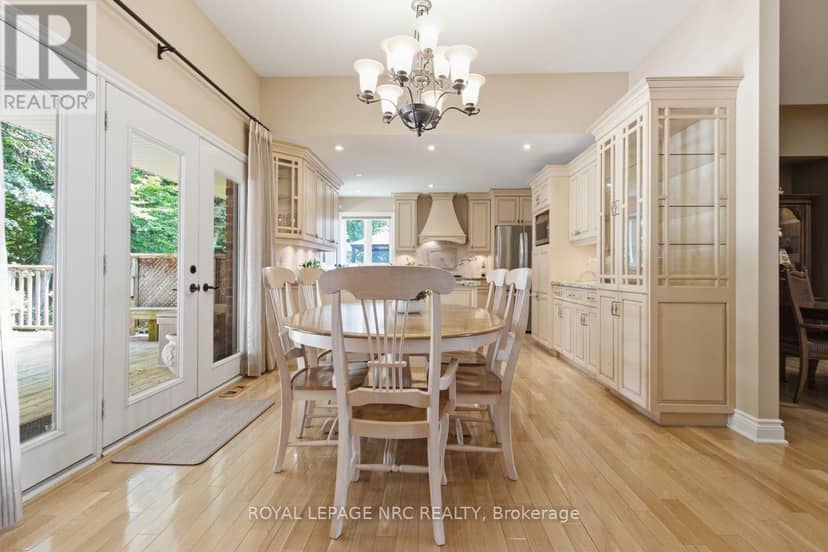 79 Cherry Ridge Boulevard — photo 17 of 40