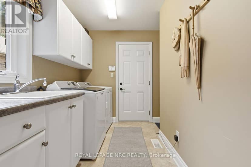79 Cherry Ridge Boulevard — photo 22 of 40
