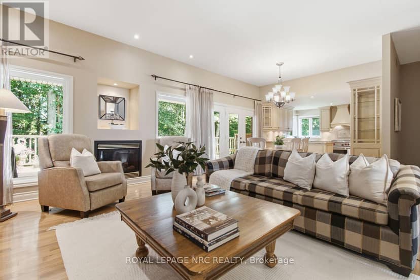 79 Cherry Ridge Boulevard — photo 9 of 40