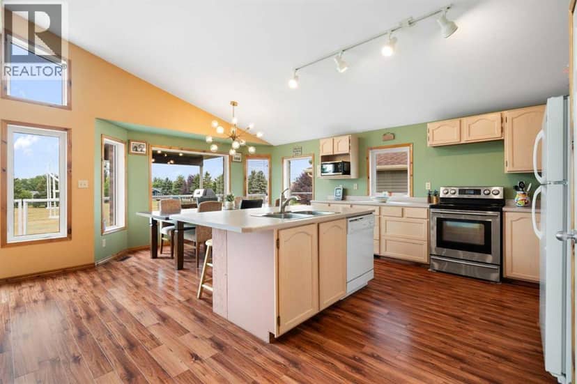 436 Sunset Drive — photo 14 of 40