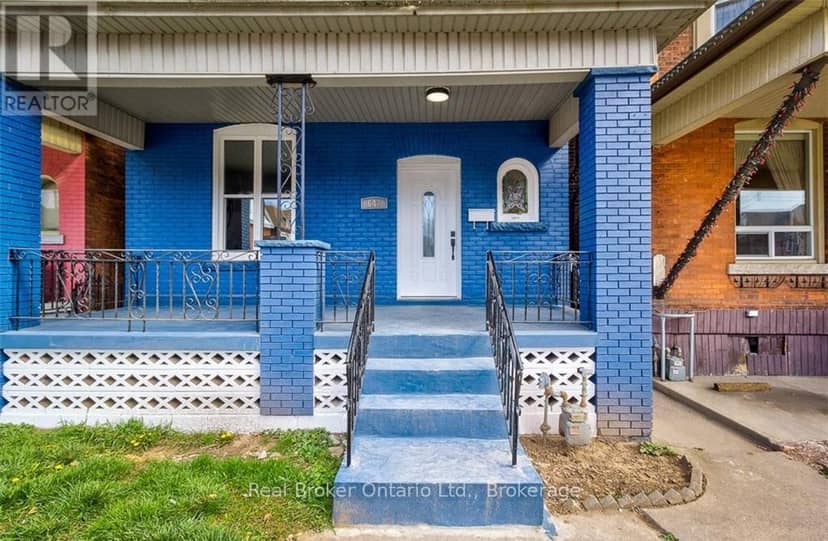647 Wilson Street — photo 4 of 40