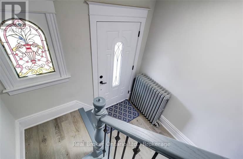 647 Wilson Street — photo 8 of 40