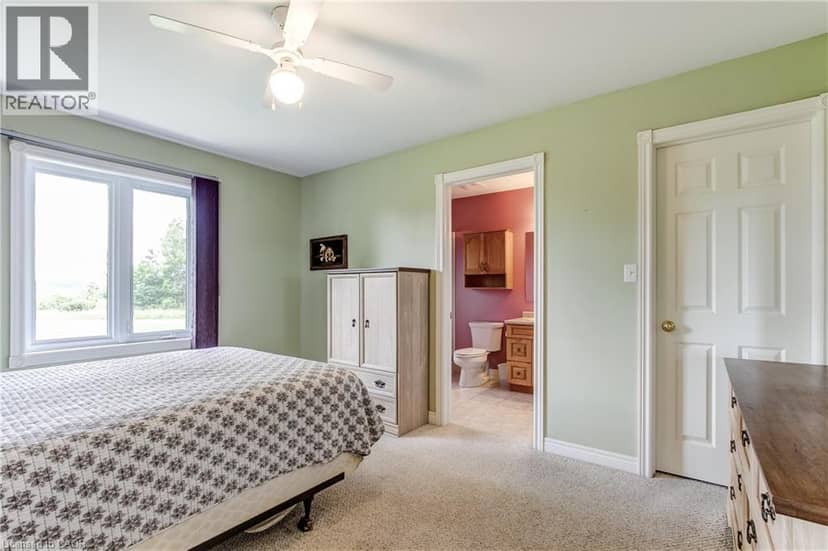 25 BATES Lane — photo 19 of 36