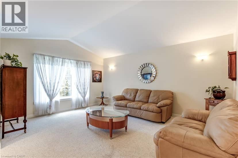 25 BATES Lane — photo 7 of 36