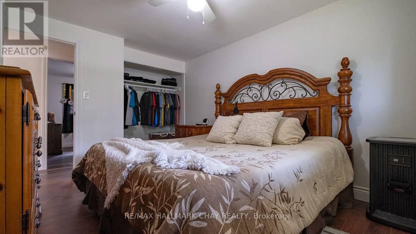 29 Lee Avenue — photo 14 of 35