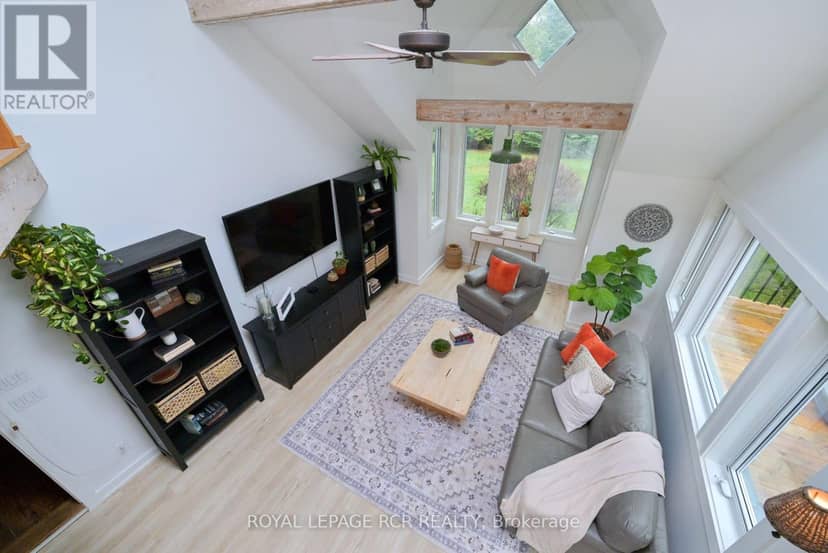 1762 Queen Street — photo 13 of 37