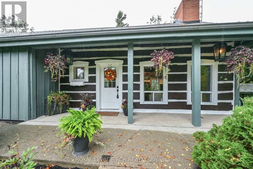 1762 Queen Street — photo 3 of 37